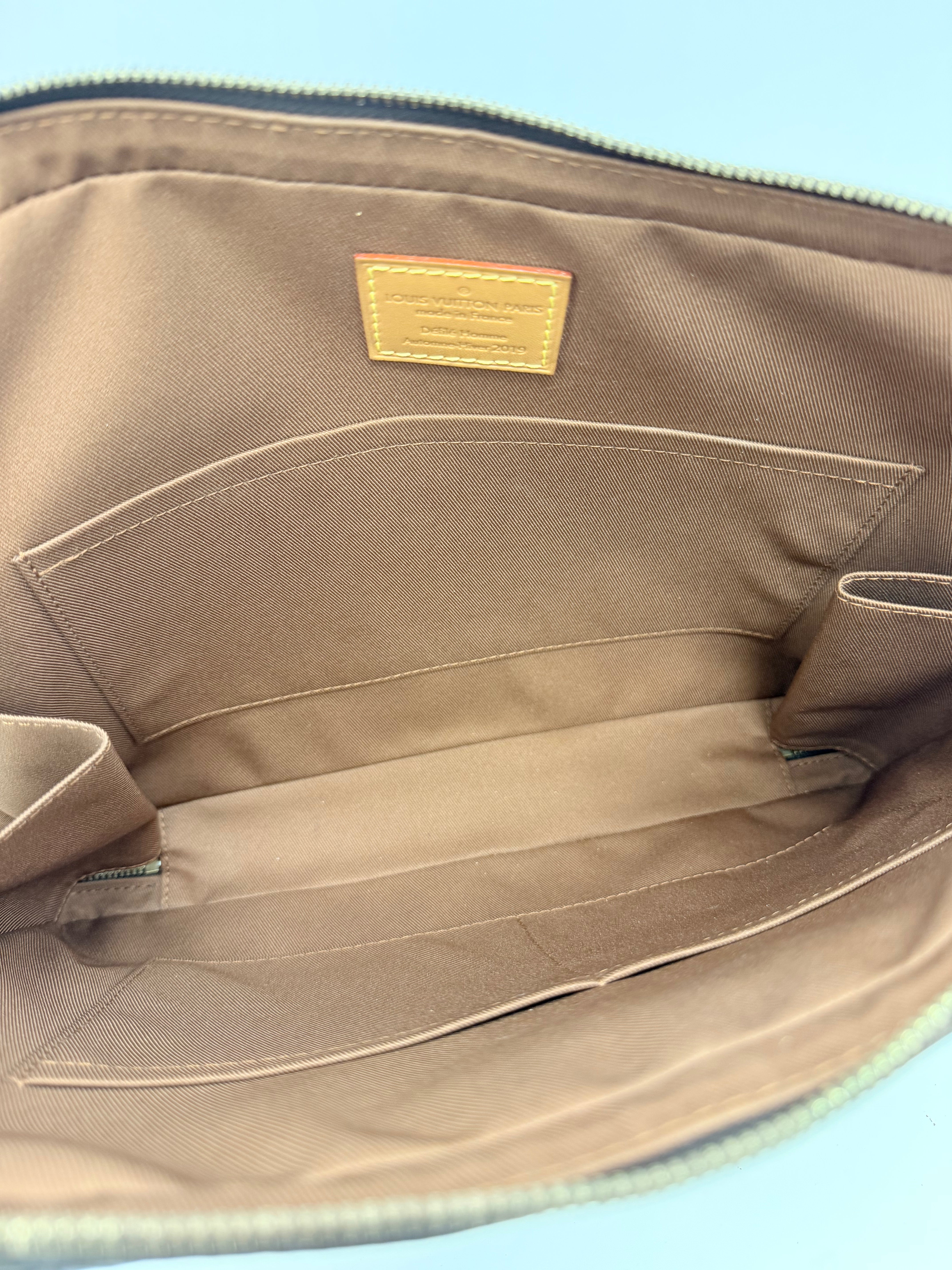 Louis Vuitton Soft Trunk Messenger Bag Monogram Canvas MM